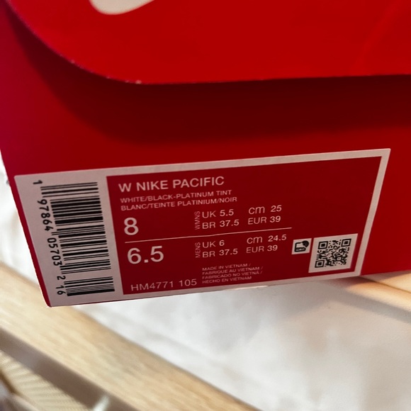 Nike pacific Sneaker - Picture 4 of 5